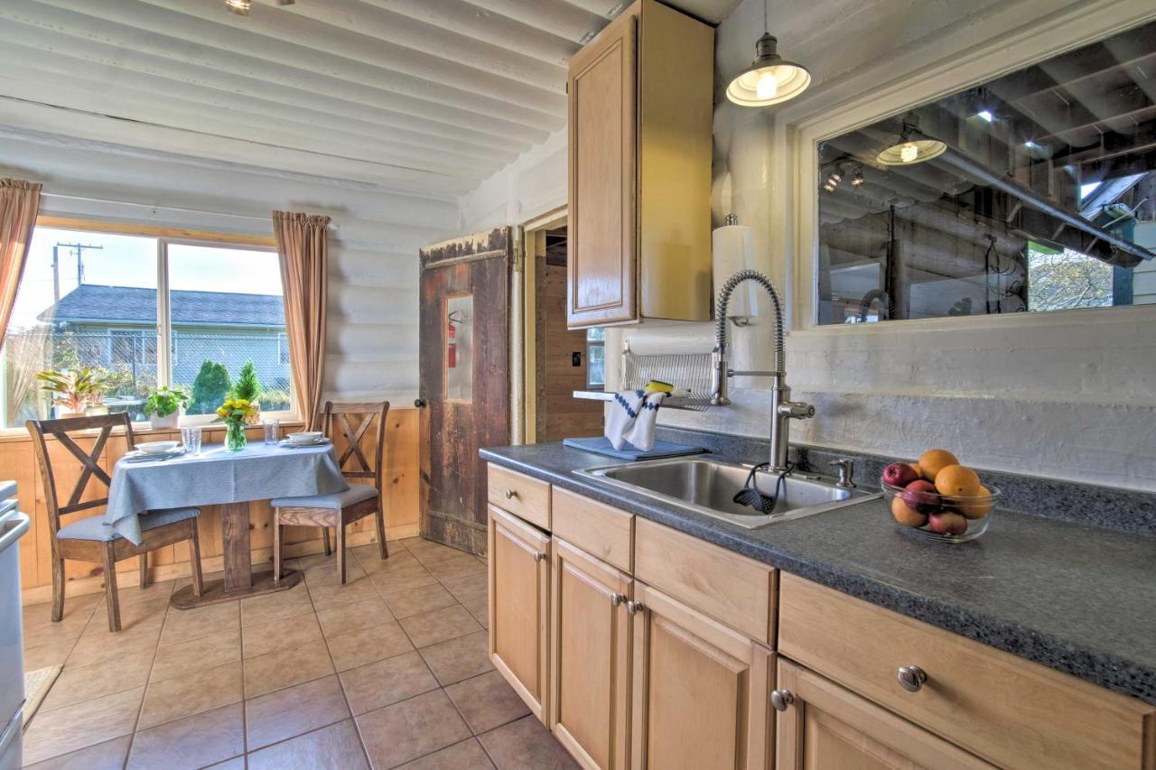Unique Dog-friendly Log Short Walk To Ocean Holiday home Crescent City